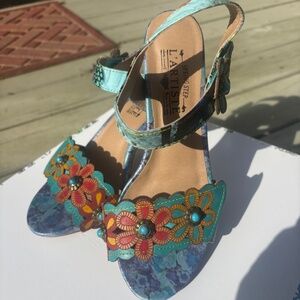 L’Artiste Spring Step Gardena Quarter Strap Sandal – Blue Multi EU 40/US 9